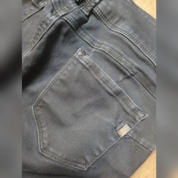 FREE W BUNDLE 1822 Denim cropped jeans - Picture 12 of 12